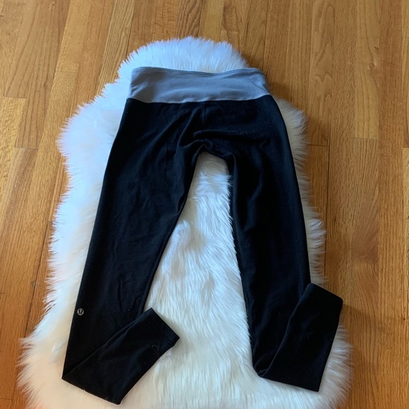 Lululemon Reversible Wunder Under Leggings Size 6 - Picture 4 of 7